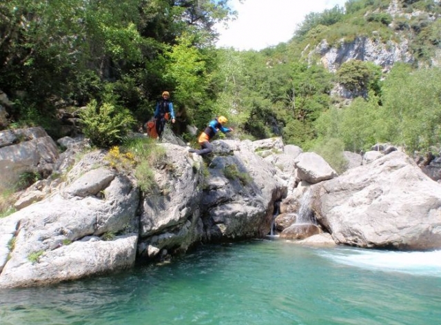  Tuffi nelle piscine 